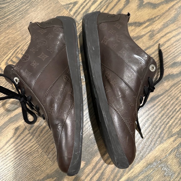 Louis Vuitton Sneaker - Picture 3 of 11